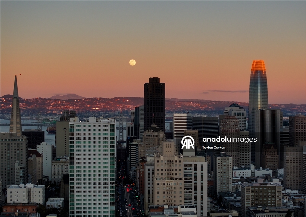 San Francisco'da dolunay