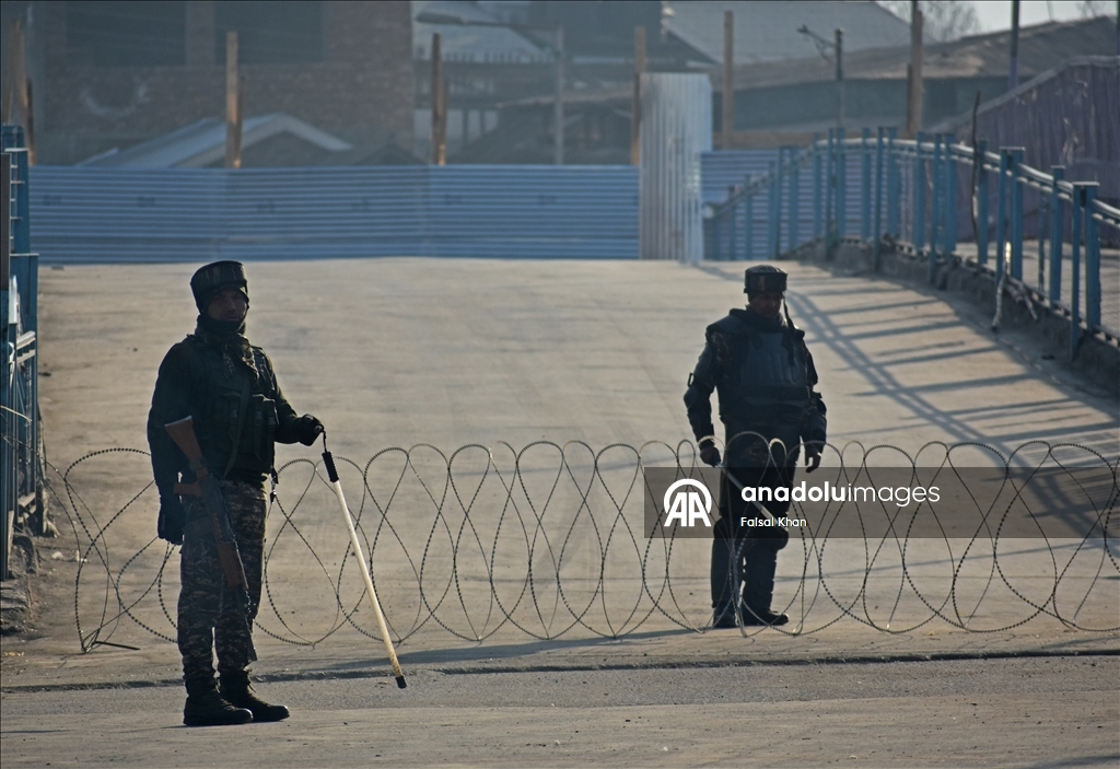 В Кашмире усилены меры безопасности после сообщения о гибели Хаменеи