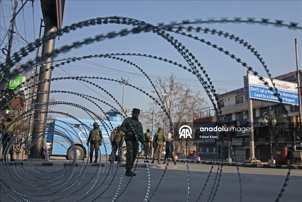 В Кашмире усилены меры безопасности после сообщения о гибели Хаменеи