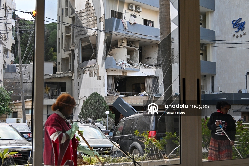 Израильские войска нанесли удар по отелю в районе Хазмийе в Ливане