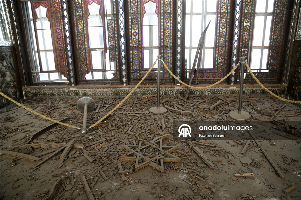 طهران.. الأناضول توثق الدمار في "قصر غولستان" التاريخي