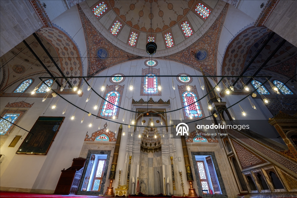 İSTANBUL'UN SELATİN CAMİLERİ - Tarihi yarımadadaki Beyazıt Camisi, Osmanlının klasik mimarisini yansıtıyor