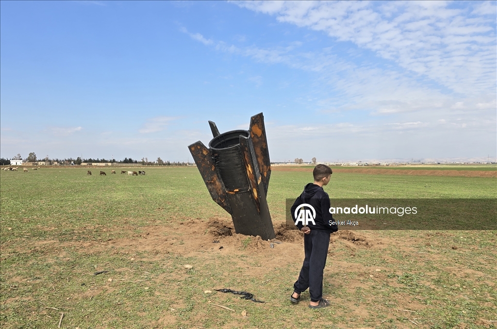 Suriye’nin Kamışlı ilçesinde balistik füze düştü