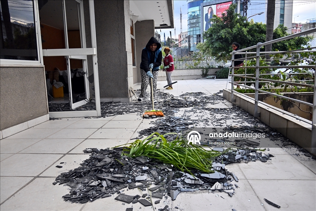 Израильские войска нанесли удар по отелю в районе Хазмийе в Ливане