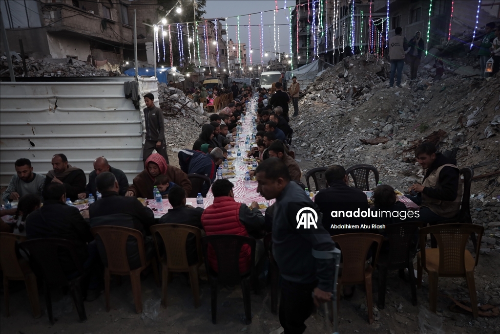 В Газе была организована коллективная программа ифтара