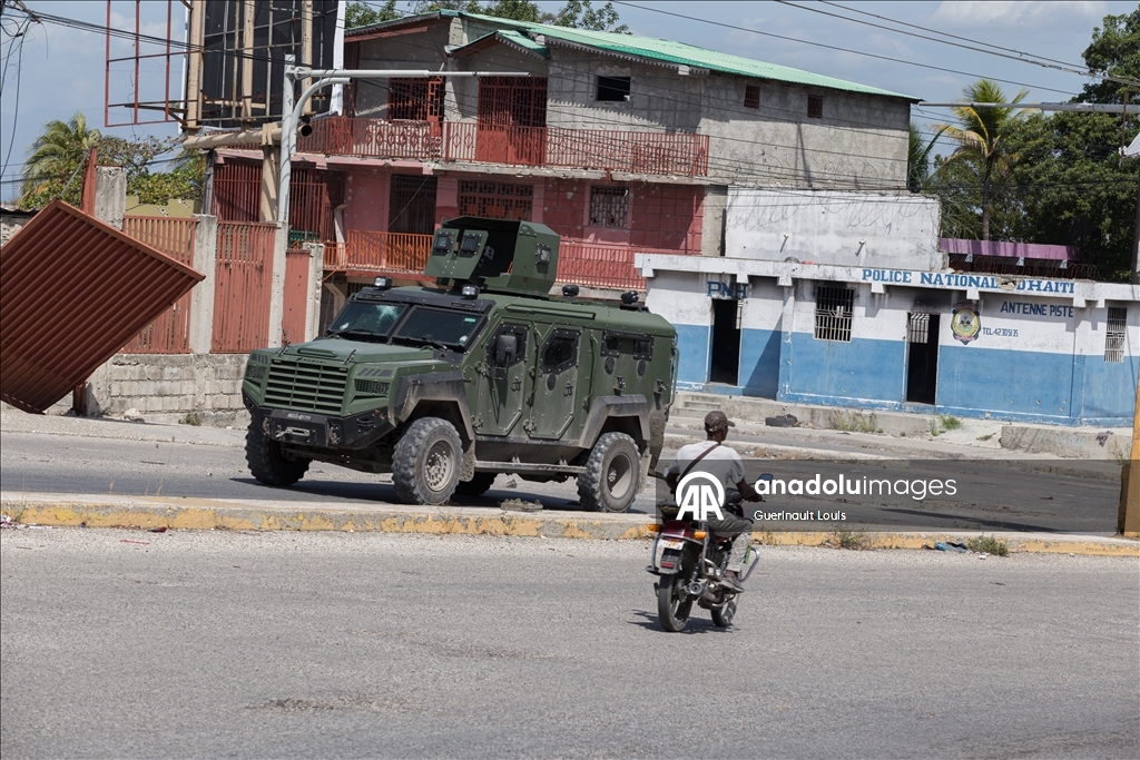 Несмотря на растущие проблемы с безопасностью в Гаити, повседневная жизнь идет своим чередом