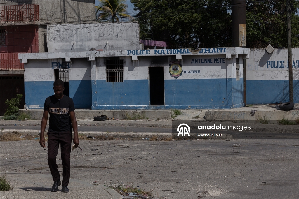 Несмотря на растущие проблемы с безопасностью в Гаити, повседневная жизнь идет своим чередом