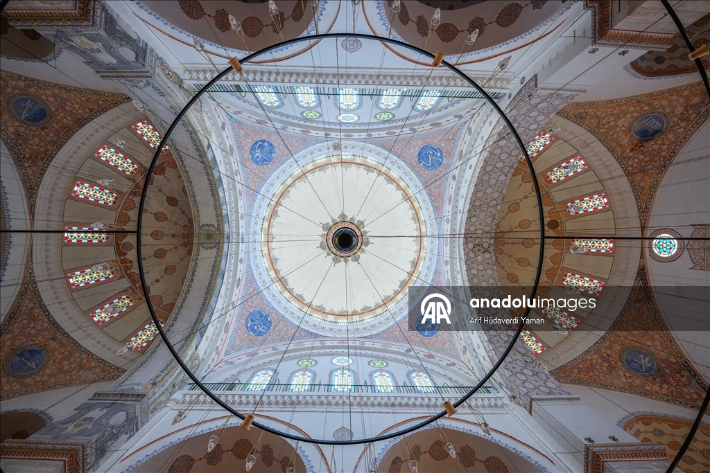 İSTANBUL'UN SELATİN CAMİLERİ - Tarihi yarımadadaki Beyazıt Camisi, Osmanlının klasik mimarisini yansıtıyor