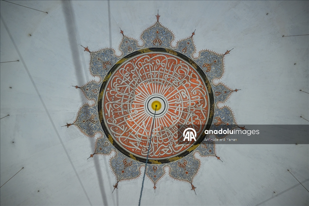 İSTANBUL'UN SELATİN CAMİLERİ - Tarihi yarımadadaki Beyazıt Camisi, Osmanlının klasik mimarisini yansıtıyor