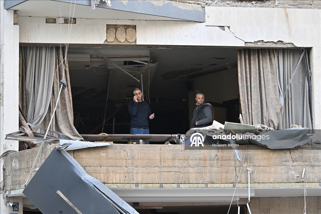 Израильские войска нанесли удар по отелю в районе Хазмийе в Ливане