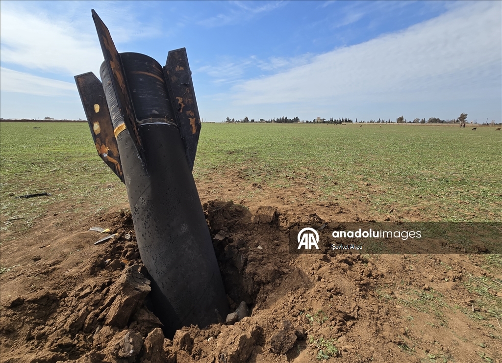 Suriye’nin Kamışlı ilçesinde balistik füze düştü