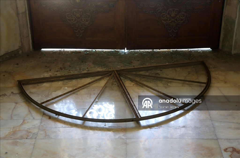 طهران.. الأناضول توثق الدمار في "قصر غولستان" التاريخي