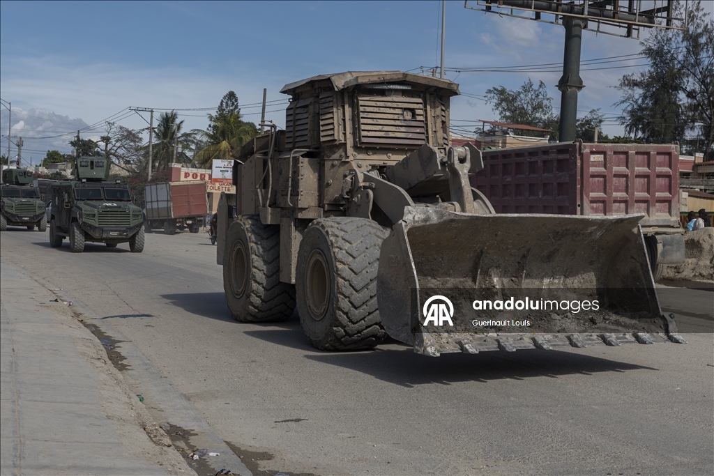 Несмотря на растущие проблемы с безопасностью в Гаити, повседневная жизнь идет своим чередом