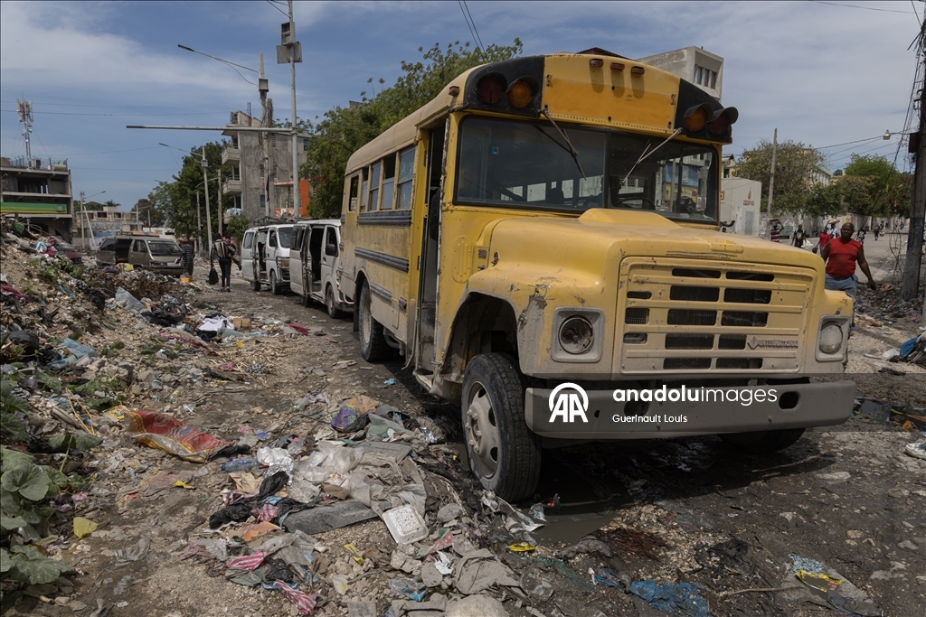 Несмотря на растущие проблемы с безопасностью в Гаити, повседневная жизнь идет своим чередом