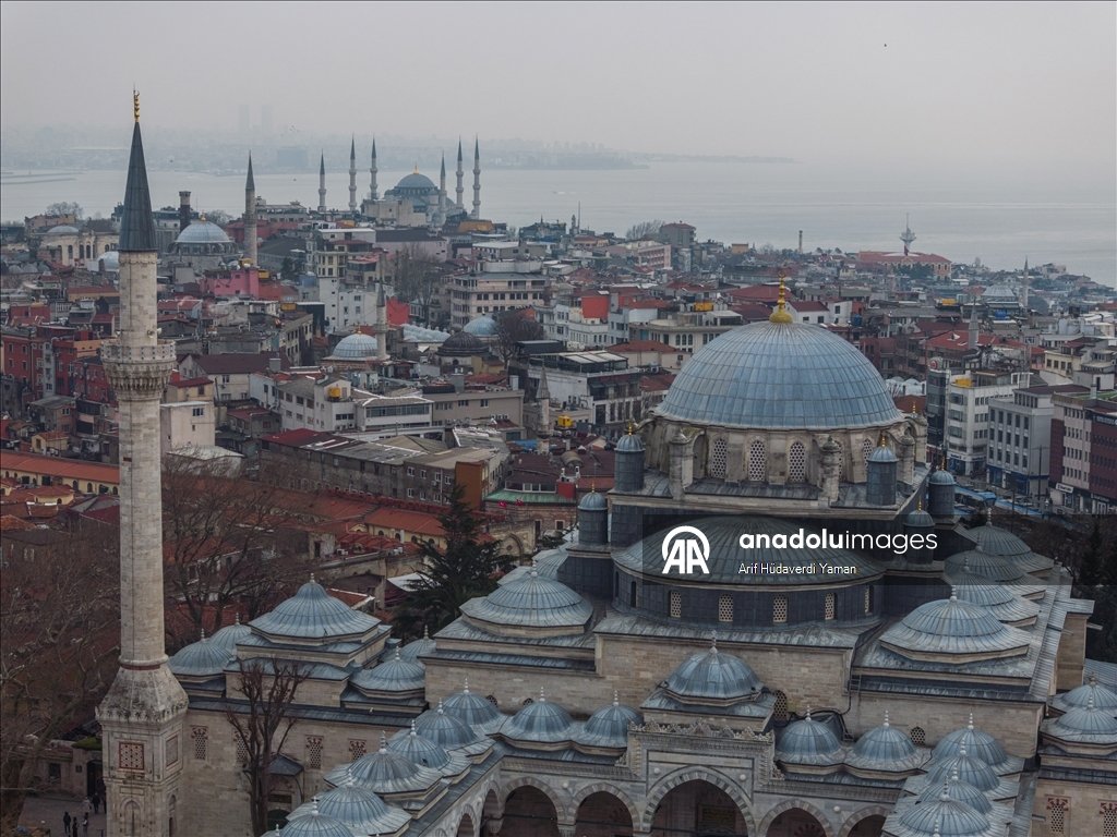 İSTANBUL'UN SELATİN CAMİLERİ - Tarihi yarımadadaki Beyazıt Camisi, Osmanlının klasik mimarisini yansıtıyor