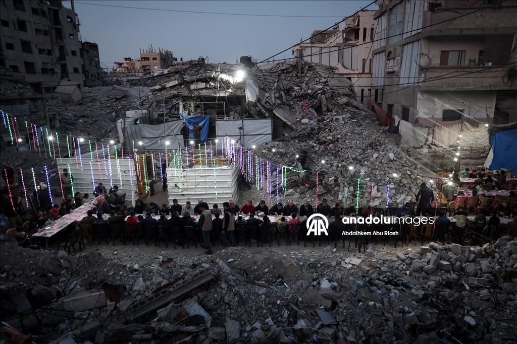 В Газе была организована коллективная программа ифтара