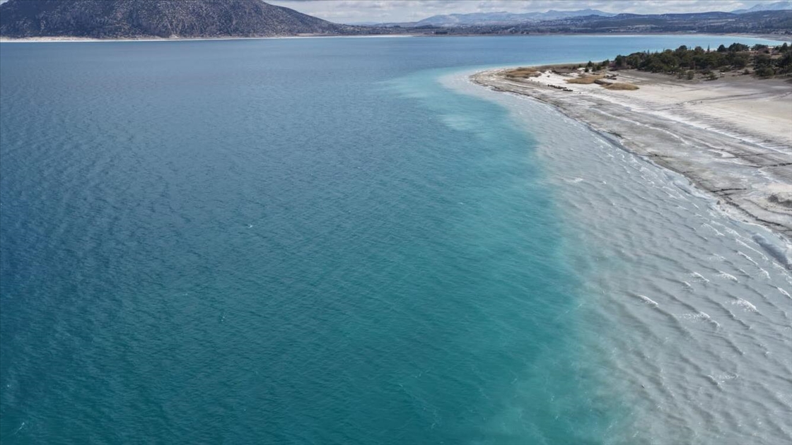 Salda'nın su seviyesi yükseldi, kuruyan Akgöl ve Yarışlı gölleri yeniden su tuttu