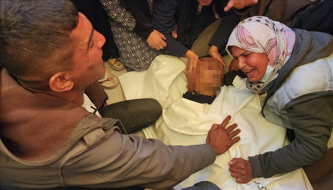 İsrail, ateşkese rağmen Gazze'ye saldırılarını sürdürüyor