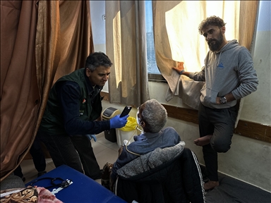 Американский врач продолжает свою профессиональную деятельность в Газе, где система здравоохранения находится на грани коллапса