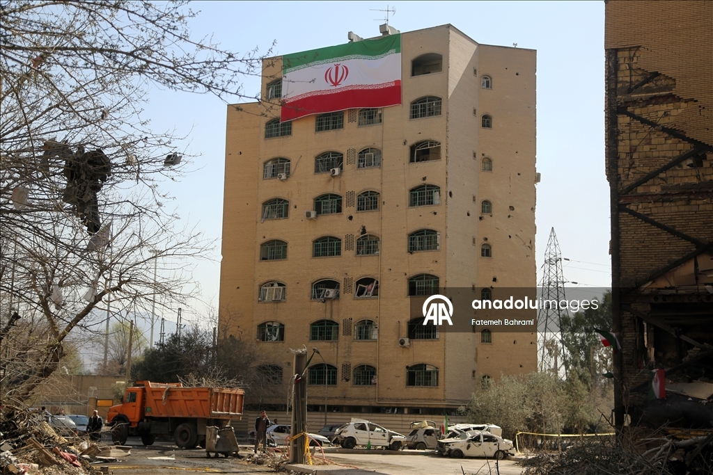 ABD-İsrail saldırıları altındaki Tahran'da yıkım giderek ağırlaşıyor