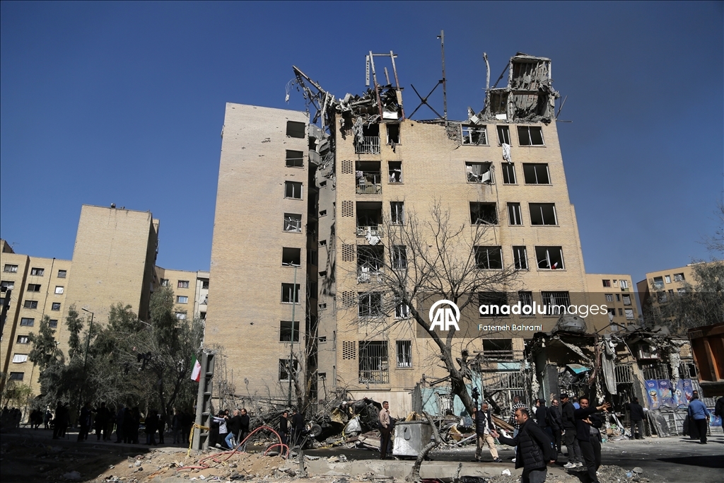 ABD-İsrail saldırıları altındaki Tahran'da yıkım giderek ağırlaşıyor