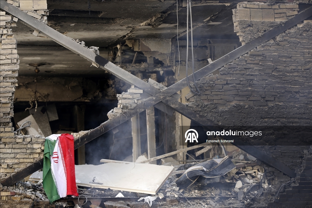 ABD-İsrail saldırıları altındaki Tahran'da yıkım giderek ağırlaşıyor