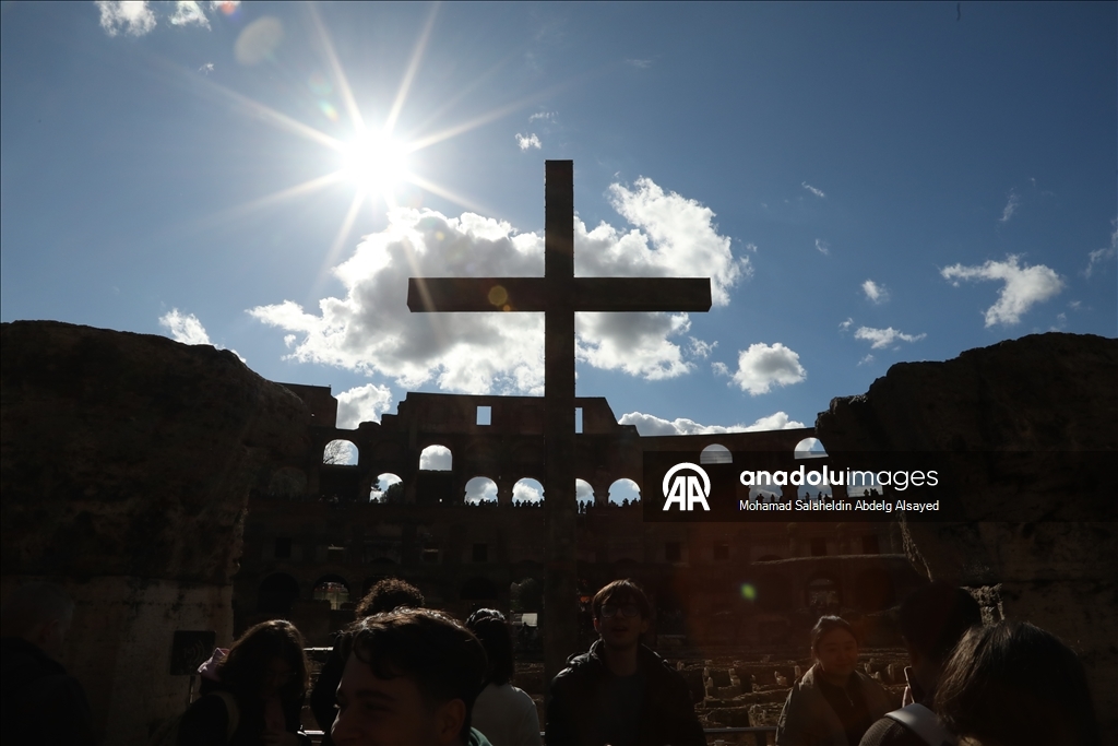 Roma’nın simge yapıları ziyaretçilerin ilgisini çekiyor