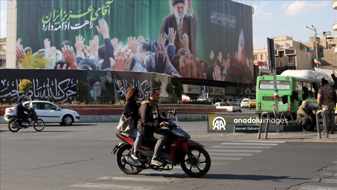 İsrail ve ABD'nin İran'a yönelik ortak saldırıları gölgesinde başkent Tahran'da hayat devam ediyor