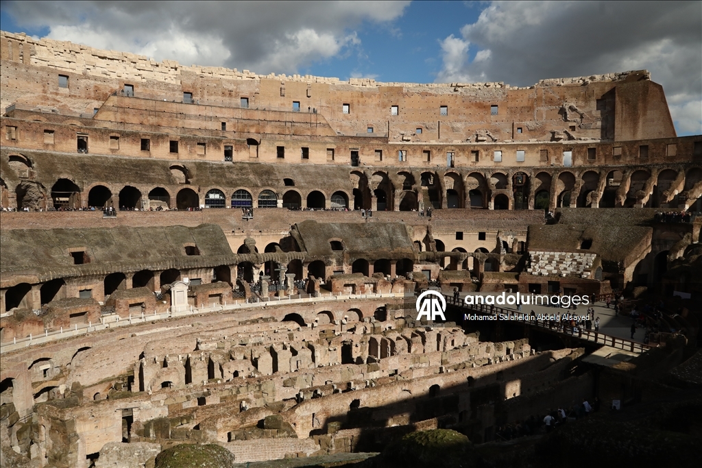 Roma’nın simge yapıları ziyaretçilerin ilgisini çekiyor