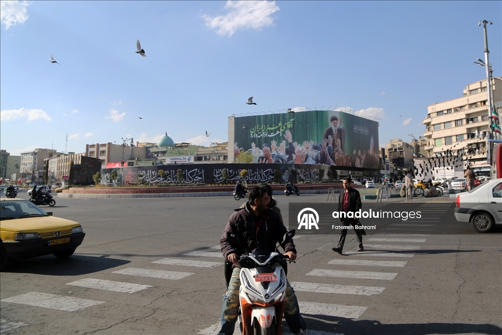 İsrail ve ABD'nin İran'a yönelik ortak saldırıları gölgesinde başkent Tahran'da hayat devam ediyor