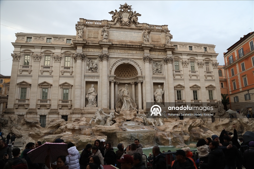 Roma’nın simge yapıları ziyaretçilerin ilgisini çekiyor