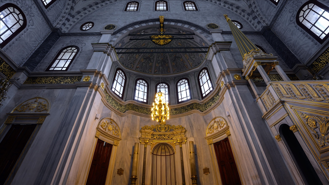 İstanbul siluetine zarif bir imza: Nusretiye Camisi