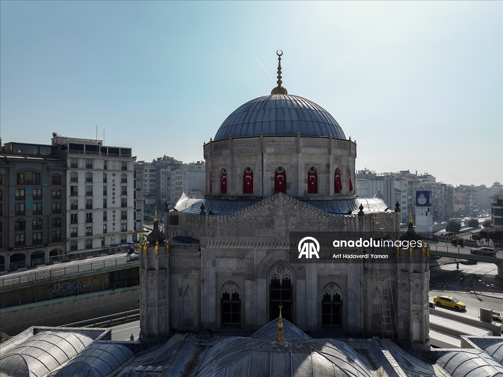 İSTANBUL'UN SELATİN CAMİLERİ - Modern ile geleneğin köprüsü: Pertevniyal Valide Sultan Camisi