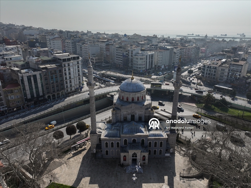İSTANBUL'UN SELATİN CAMİLERİ - Modern ile geleneğin köprüsü: Pertevniyal Valide Sultan Camisi
