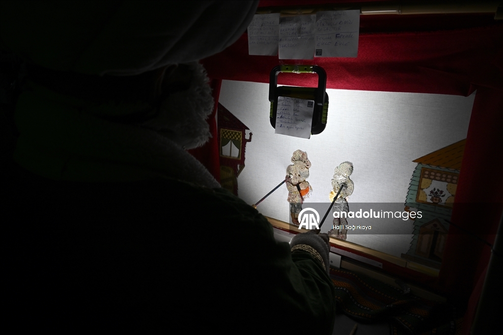 В Берлине традиции Рамазана сохраняют с помощью театров Насреддина Ходжи и теней