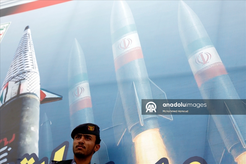 Yemen'deki Husiler, ABD ve İsrail'in İran'a yönelik saldırıları protesto etti