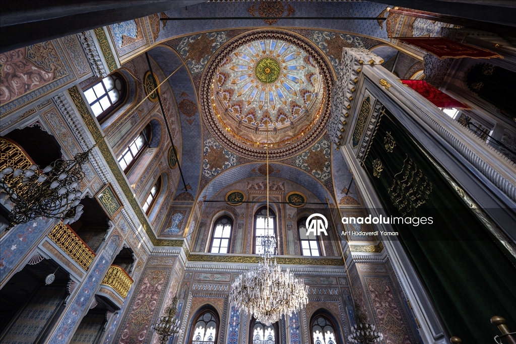 İSTANBUL'UN SELATİN CAMİLERİ - Modern ile geleneğin köprüsü: Pertevniyal Valide Sultan Camisi