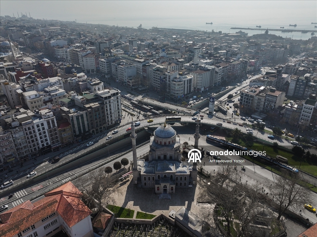 İSTANBUL'UN SELATİN CAMİLERİ - Modern ile geleneğin köprüsü: Pertevniyal Valide Sultan Camisi