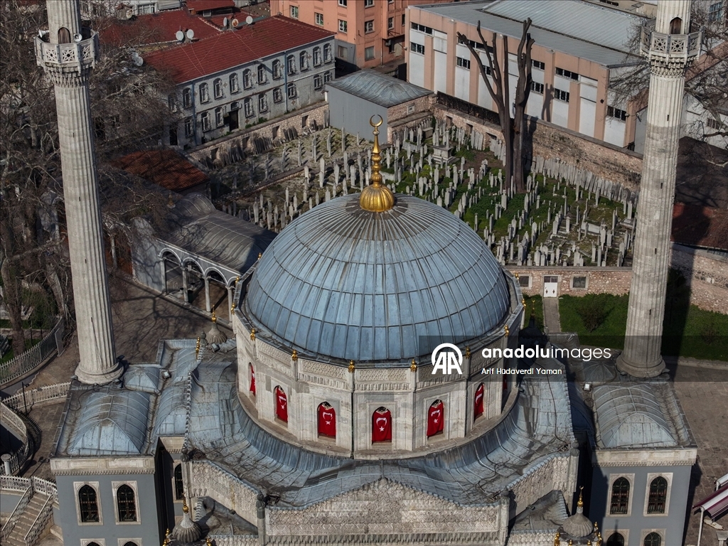 İSTANBUL'UN SELATİN CAMİLERİ - Modern ile geleneğin köprüsü: Pertevniyal Valide Sultan Camisi