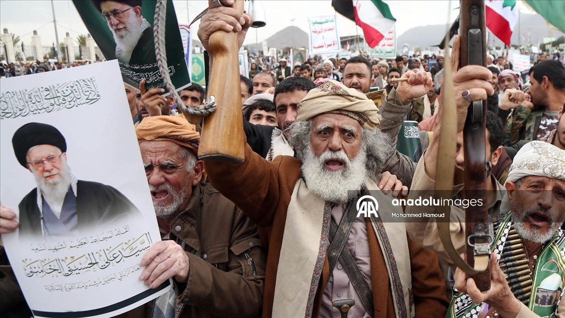 Yemen'deki Husiler, ABD ve İsrail'in İran'a yönelik saldırıları protesto etti