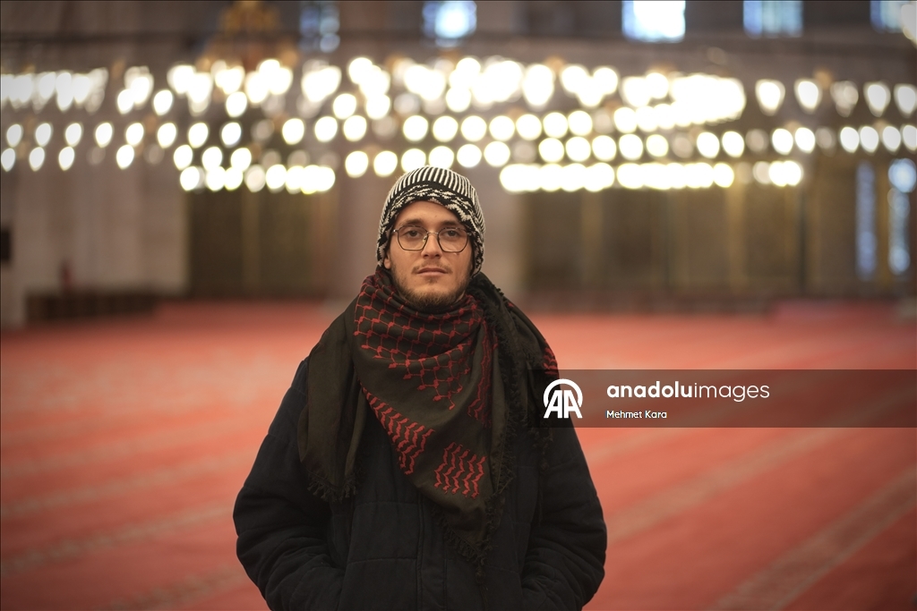 Испанец принял ислам в Стамбуле, вдохновившись сопротивлением палестинцев