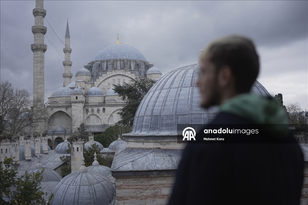 Испанец принял ислам в Стамбуле, вдохновившись сопротивлением палестинцев