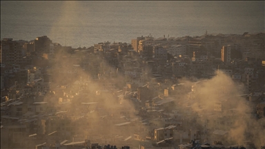 İsrail ordusu zorla göç emri yayımladığı Lübnan'ın başkenti Beyrut'un Dahiye bölgesini bombaladı