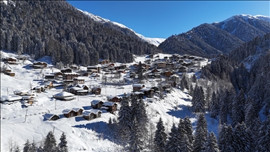 Rize'de karla kaplanan Ayder Yaylası dronla görüntülendi