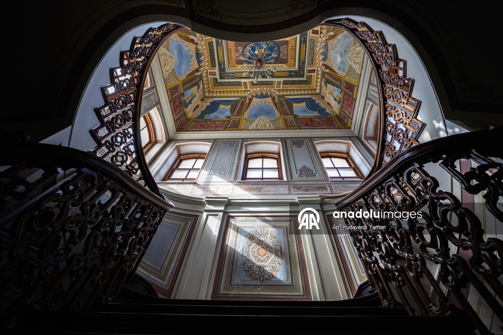 مسجد "أورطا كوي".. لؤلؤة البوسفور وفخامة العمارة العثمانية