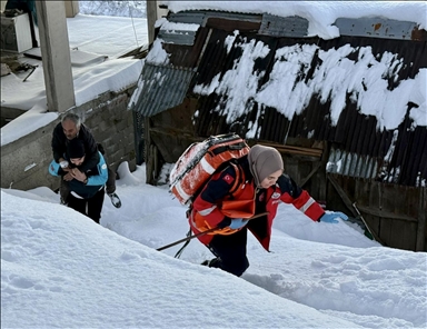 Paramedik kadın sürücüler Karadeniz'in zorlu coğrafyasında fedakarca görev yapıyor