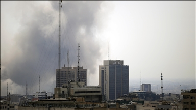 İran'ın başkenti Tahran'da çok sayıda yeni patlama meydana geldi
