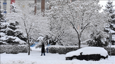 Bazı illerde kar ve soğuk hava etkili oluyor