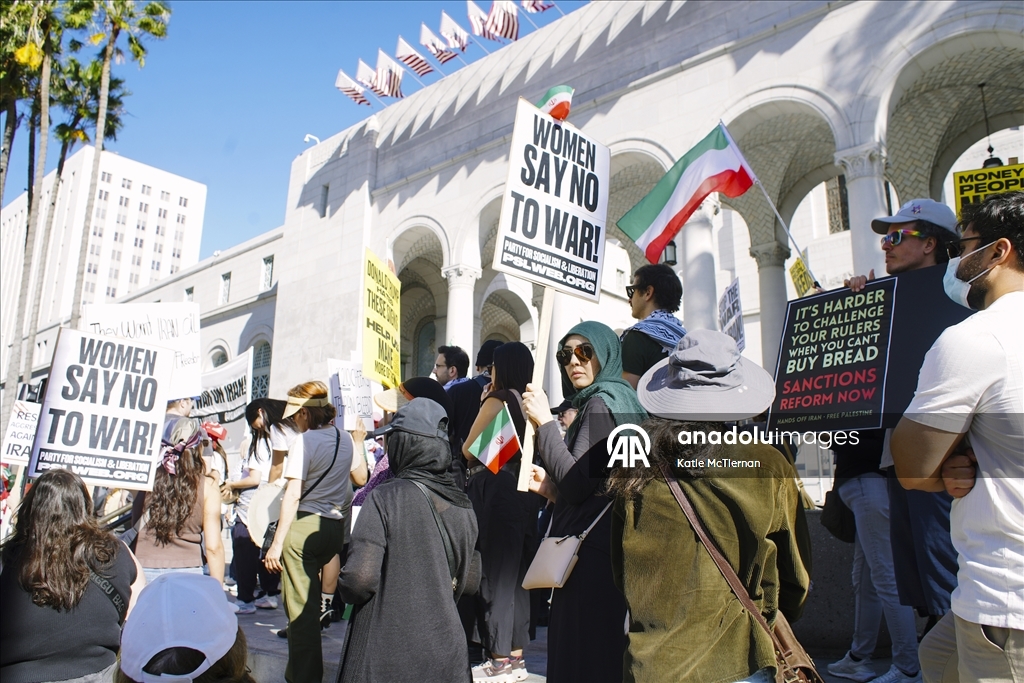 В Лос-Анджелесе прошла акция протеста против войны