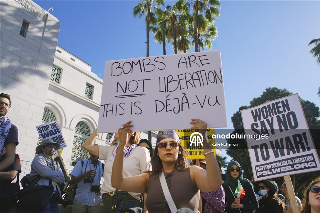 В Лос-Анджелесе прошла акция протеста против войны